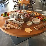 Panská Zahrada 4*