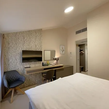 Panská Zahrada 4*