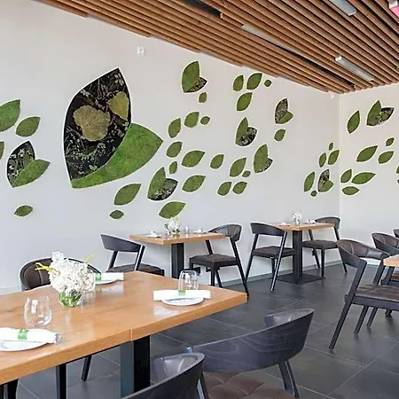 Panska Zahrada 4* Dobrichovice