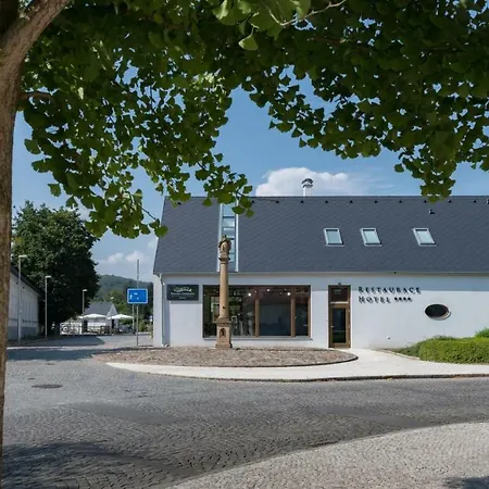 Panska Zahrada 4* Dobrichovice