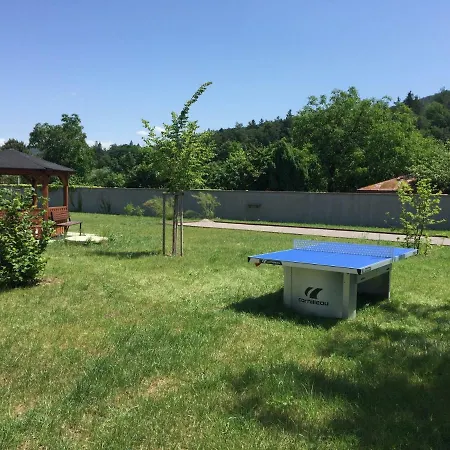 فندق Panska Zahrada 4*