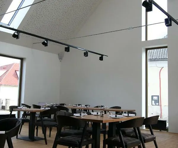 فندق Panska Zahrada 4*